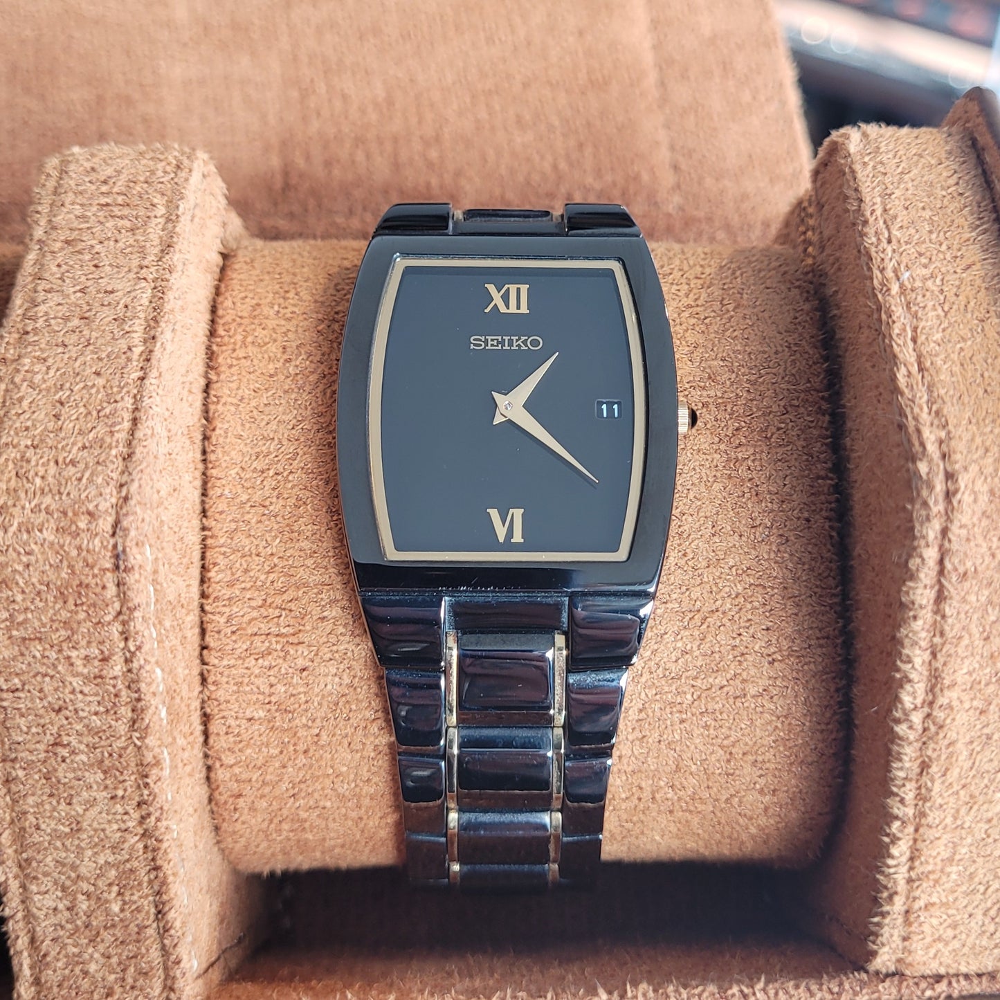 <SEIKO> 14K Gold Plated Black Steel Dress Watch