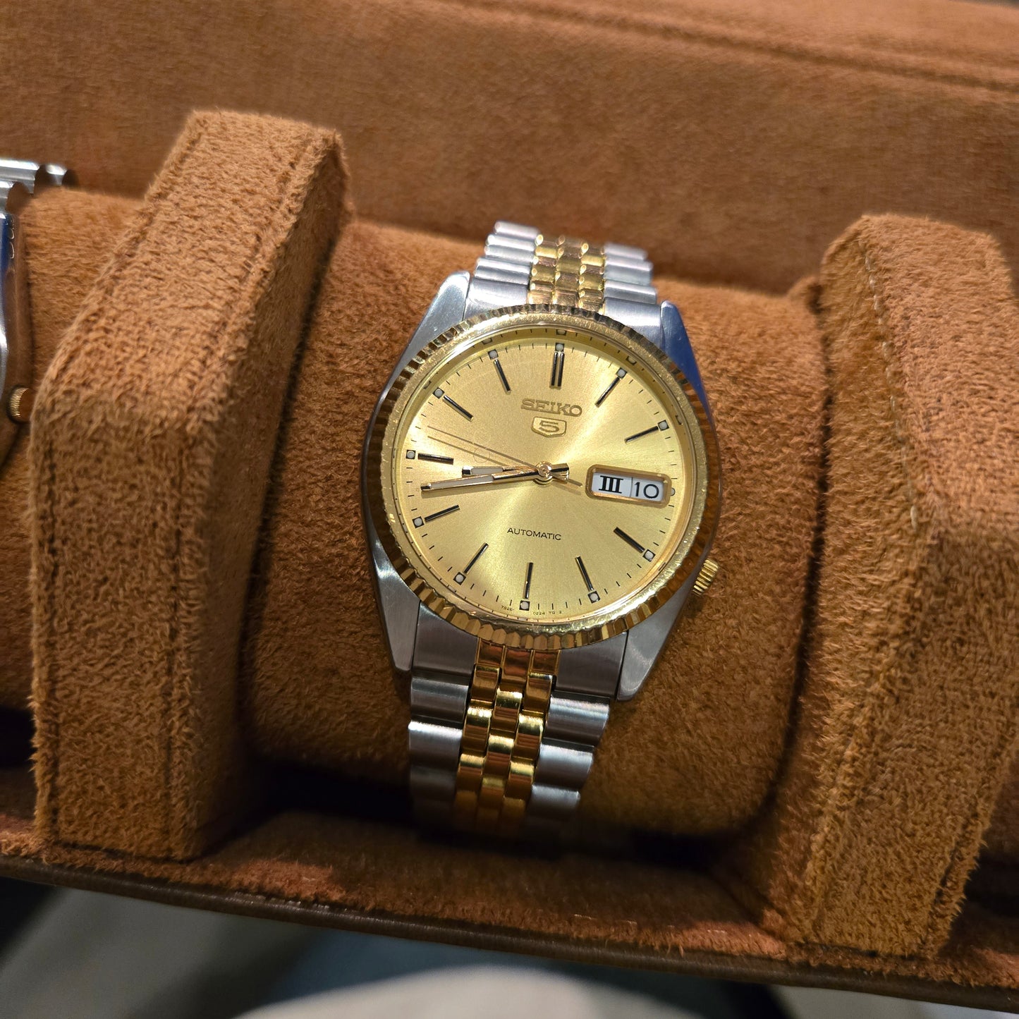 <SEIKO> 5 Day-Date w/ Fluted Bezel & Jubilee s.070260