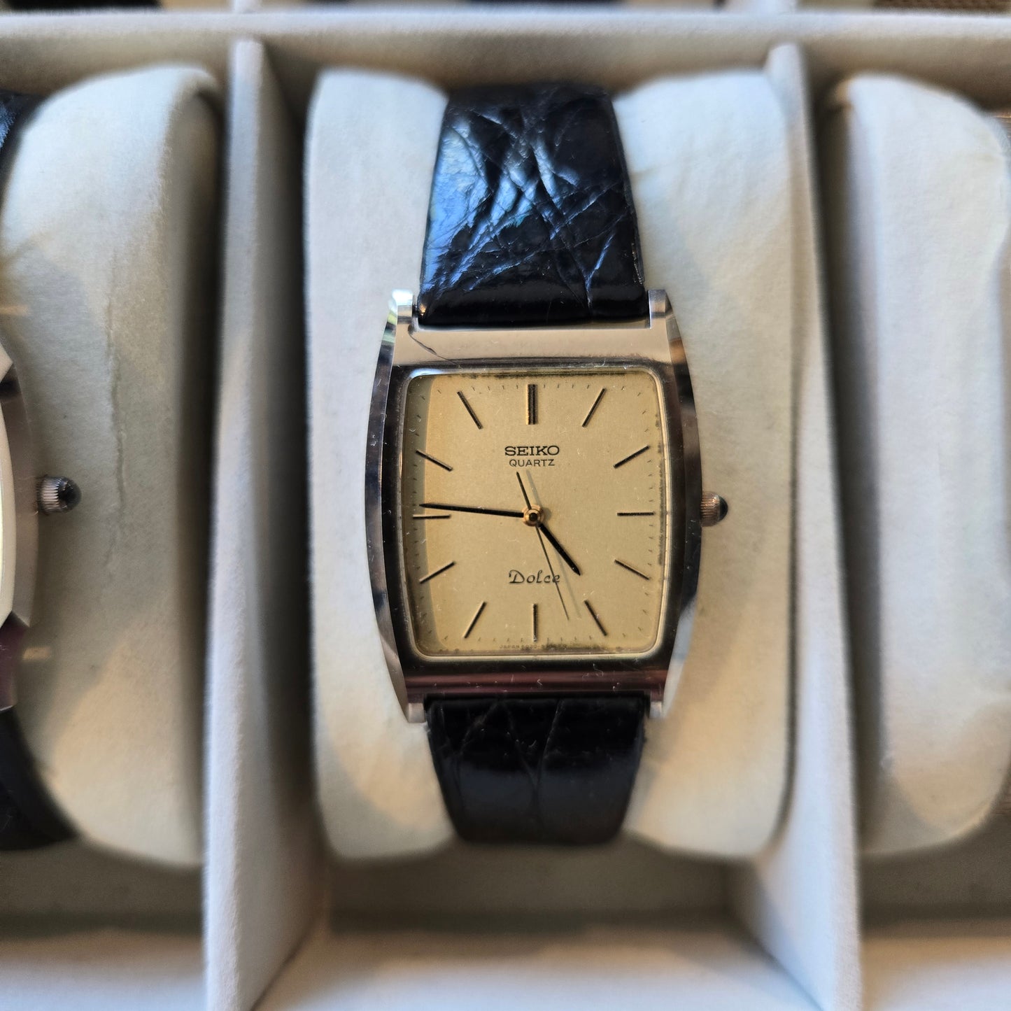 <SEIKO> Dolce quartz watch