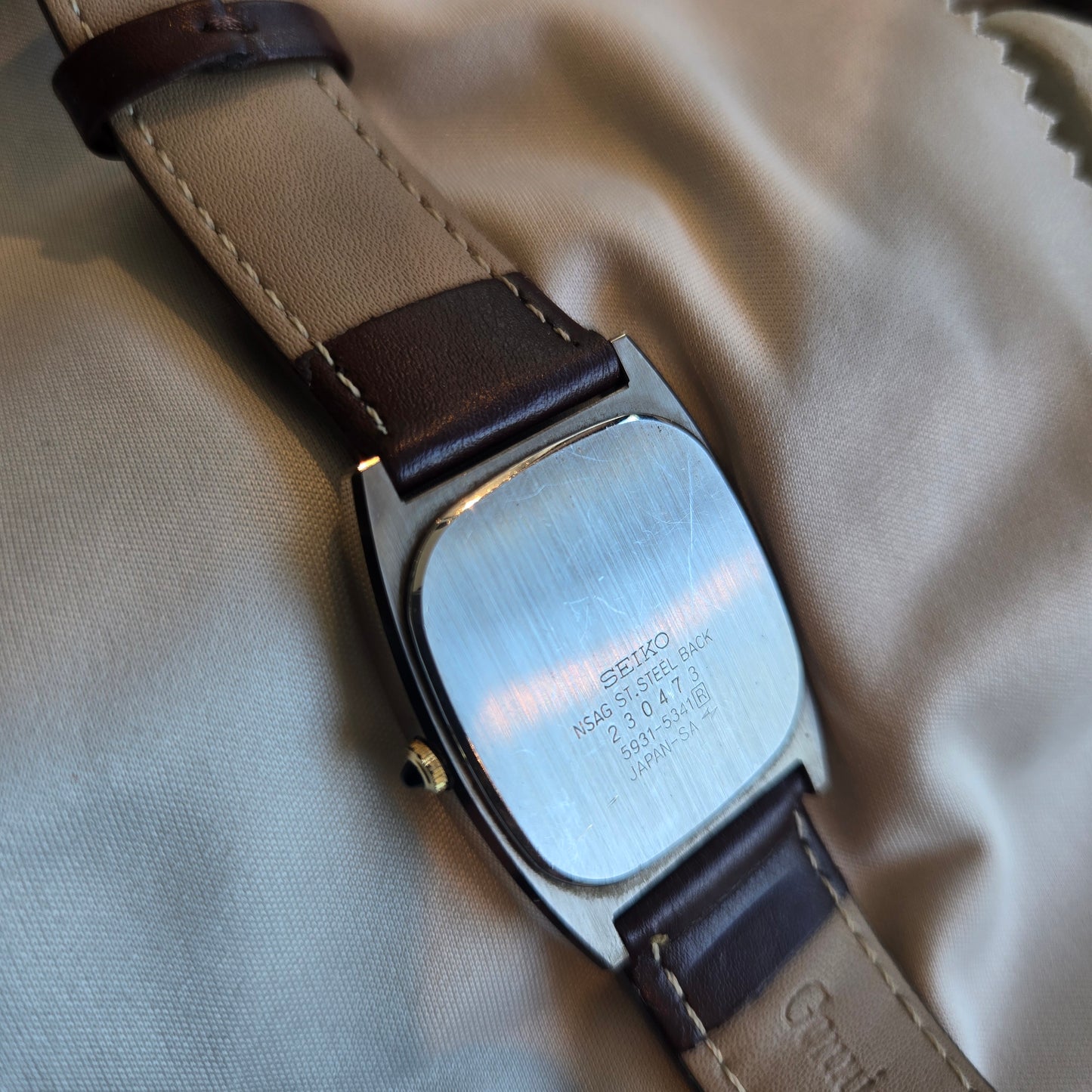 <SEIKO> Dolce quartz watch