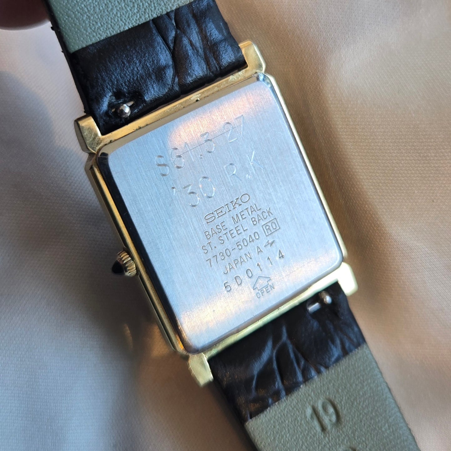 <SEIKO> Dolce quartz watch