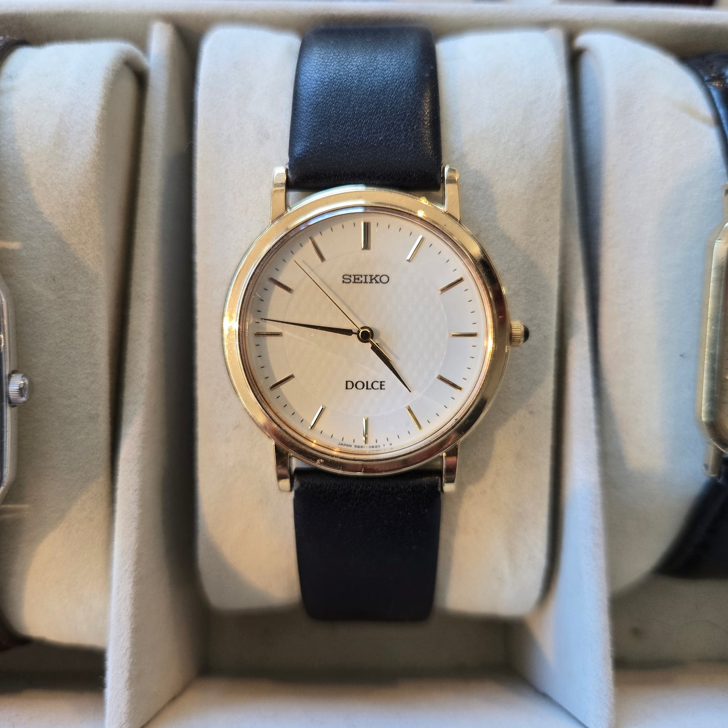 <SEIKO> DOLCE quartz watch