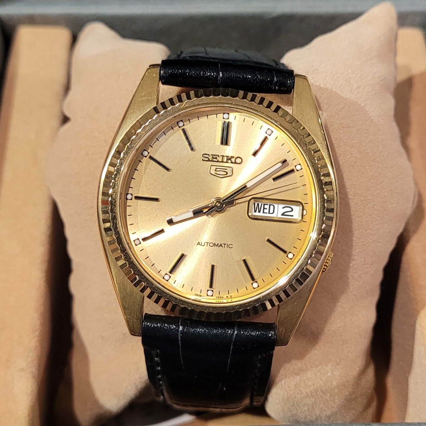 SEIKO 5 DAY-DATE w/ Fluted Bezel