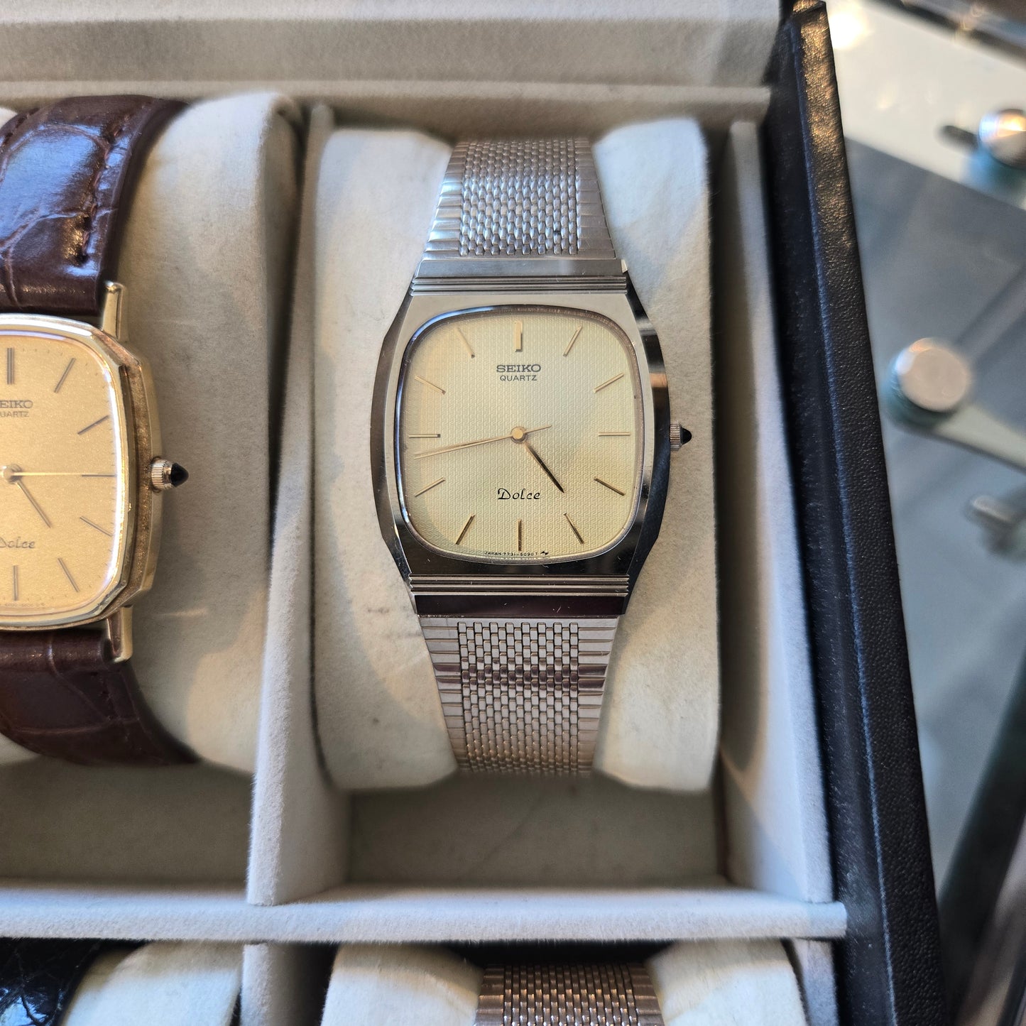 <SEIKO> Dolce Textured Dial Tungsten Carbide quartz watch