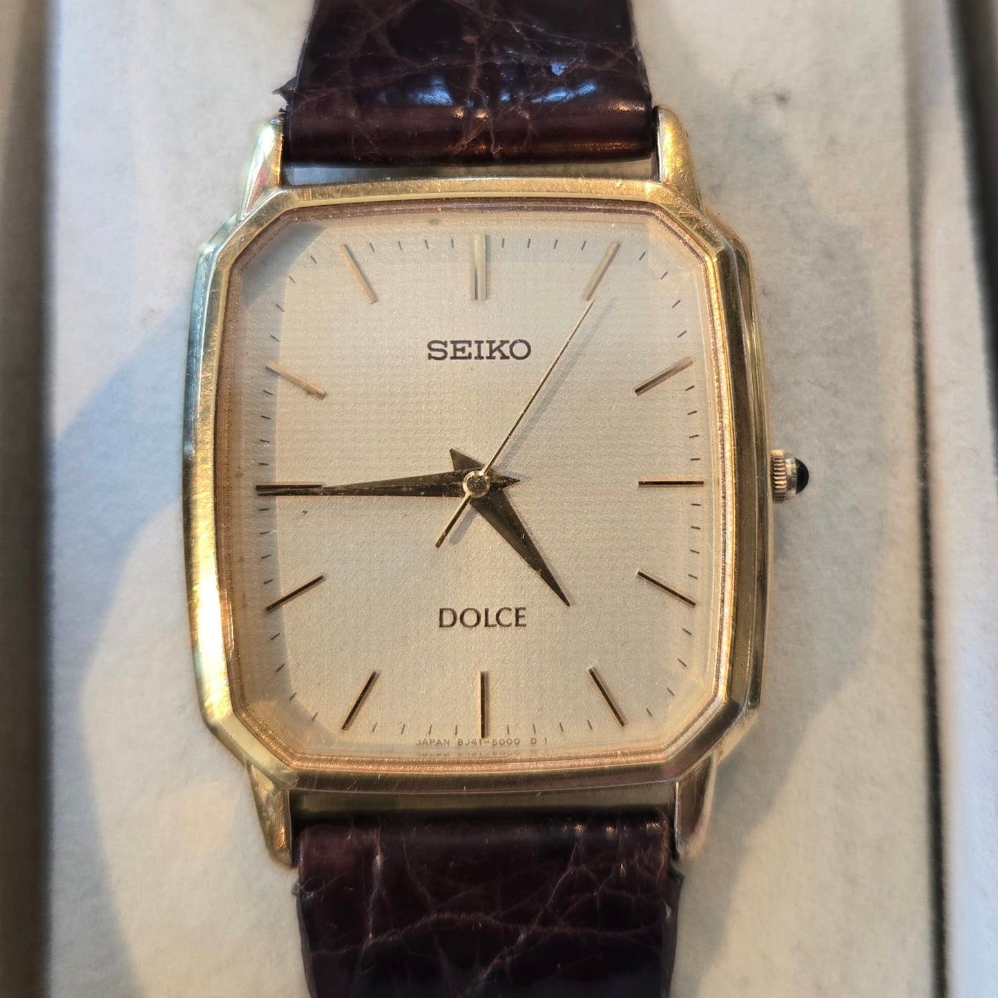 <SEIKO> DOLCE quartz watch
