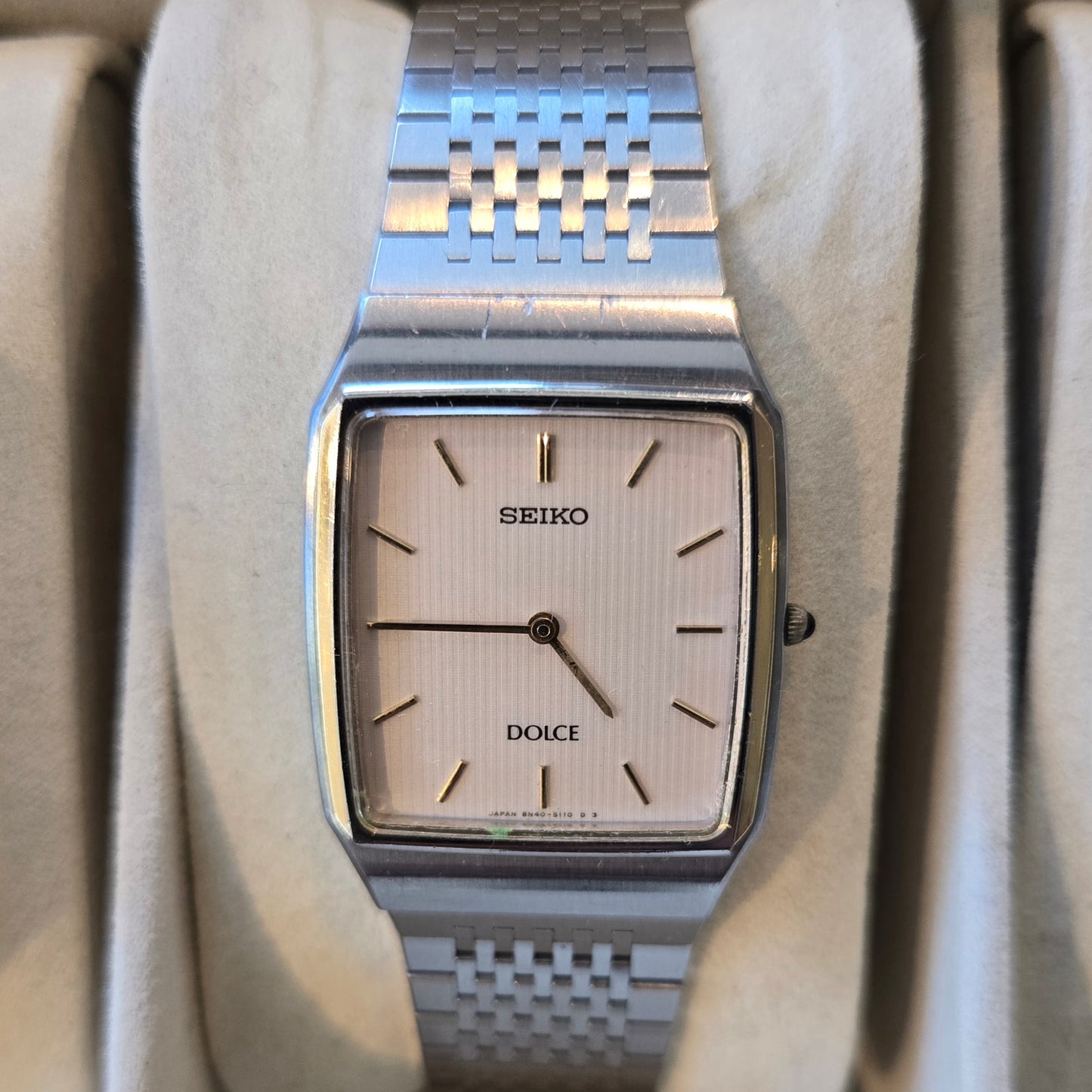 <SEIKO> DOLCE quartz watch