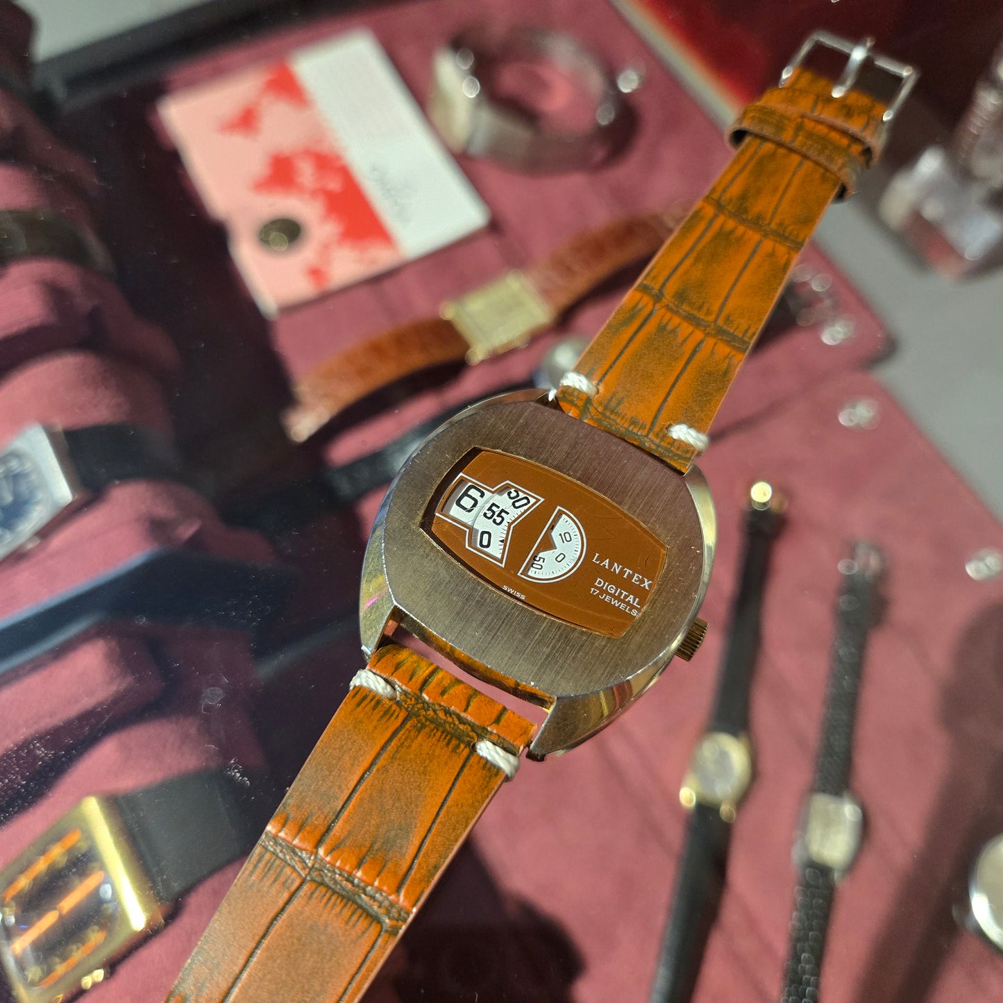 Vintage Digital Jump Hour