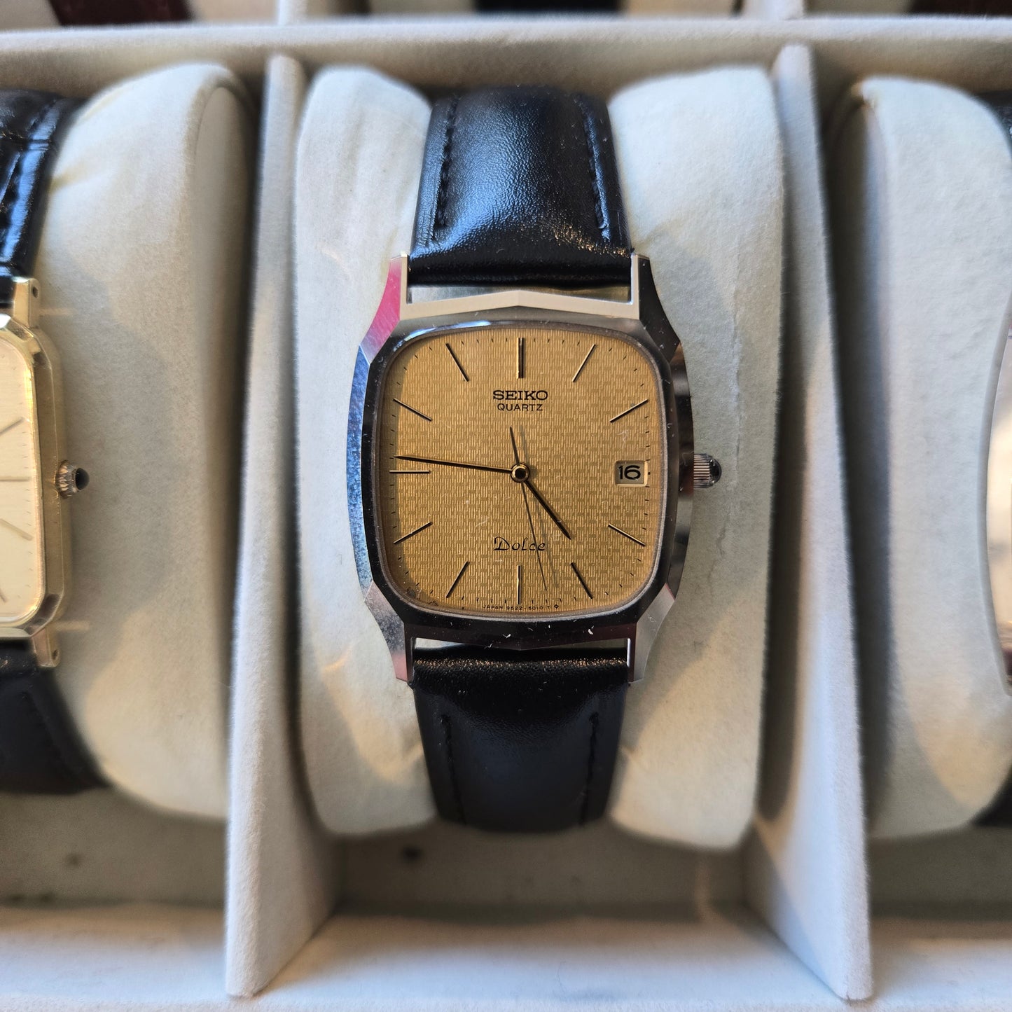 <SEIKO> Dolce quartz watch