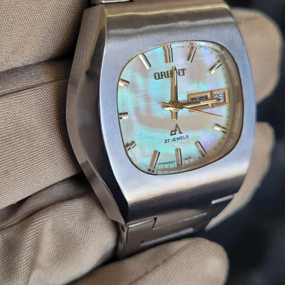 <ORIENT> Vintage 70's Automatic Watch 27 Jewels w/ White Mother of Pearl Dial