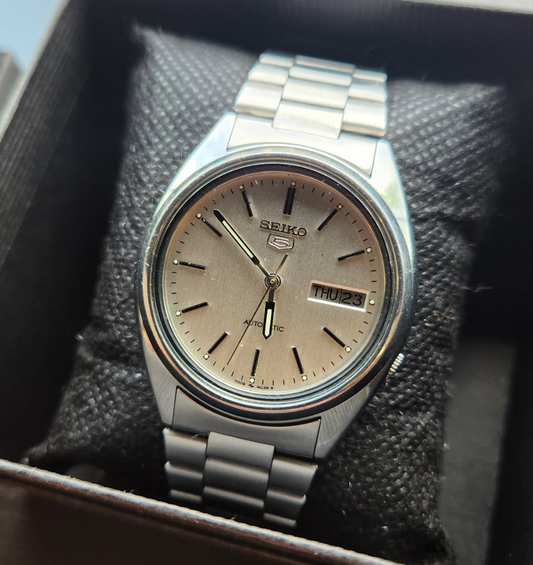 1993 <SEIKO> 5 Automatic 7009-3040 s.354448