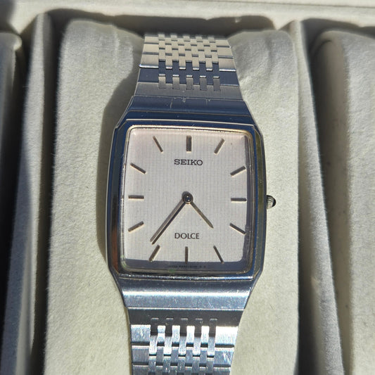 <SEIKO> DOLCE quartz watch