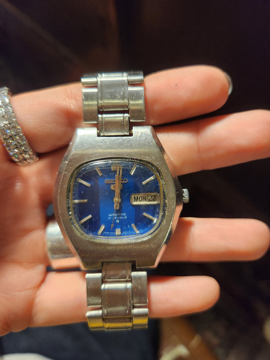 SEIKO 5 RETRO