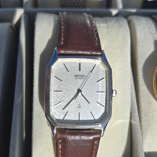 <SEIKO> SNOWFLAKE Quartz watch
