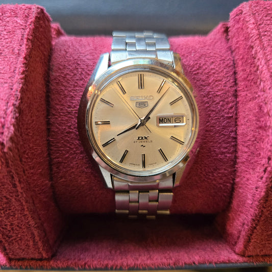 <SEIKO> 1967 DX 27j s.7D02525