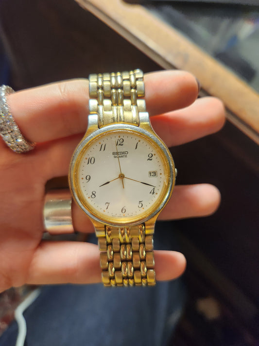 SEIKO QUARTZ #2N3187