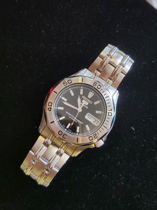 SEIKO 5 SPORT 880210