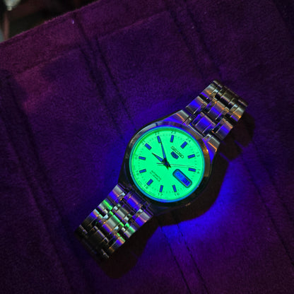 <SEIKO> 5 LUME GLOW-IN-THE-DARK Automatic
