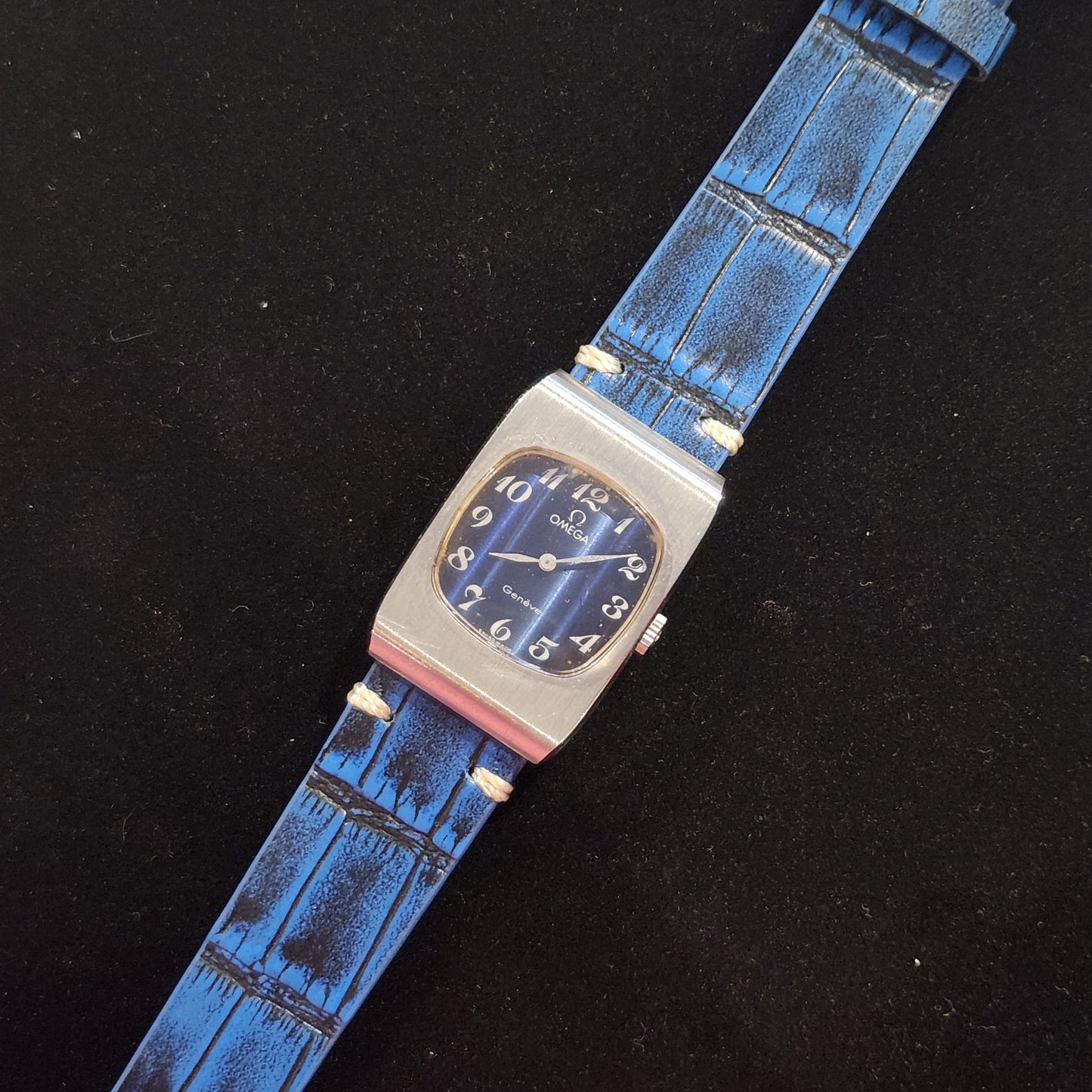 OMEGA GENEVE Blue Tiger Eye Dial