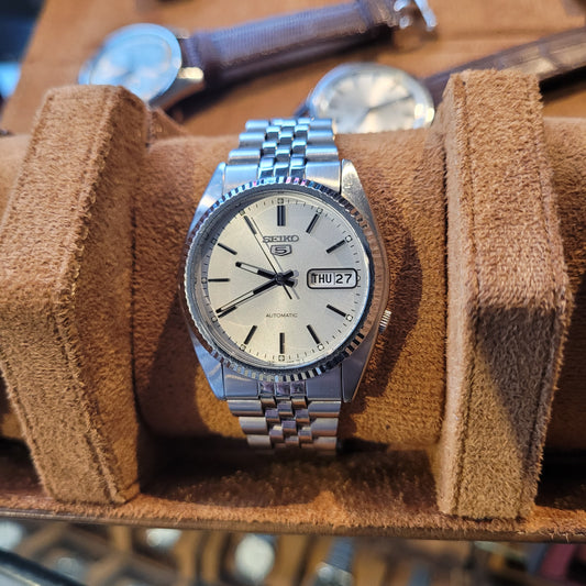 <SEIKO> 5 Fluted Bezel w/ Jubilee Bracelet