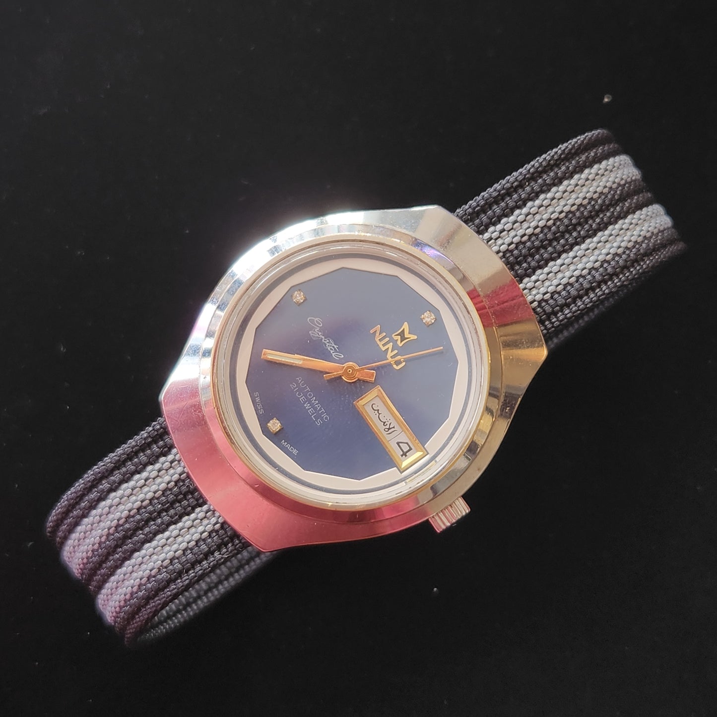 NINO CRYSTAL ARABIC DATE