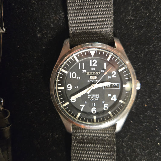 <SEIKO> 5 Field Watch