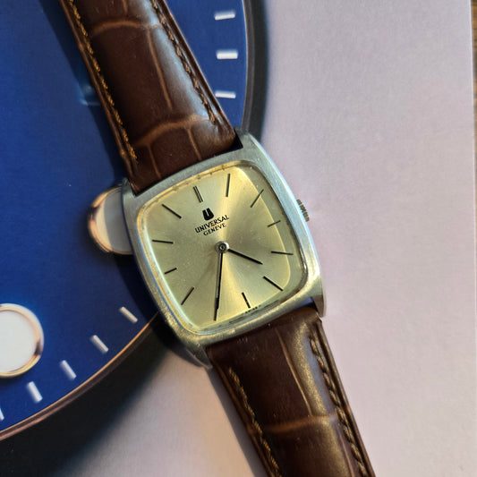 <UNIVERSAL GENEVE> 1960'S Manual-Wind Mechanical Watch