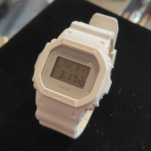 G-SHOCK WHITE